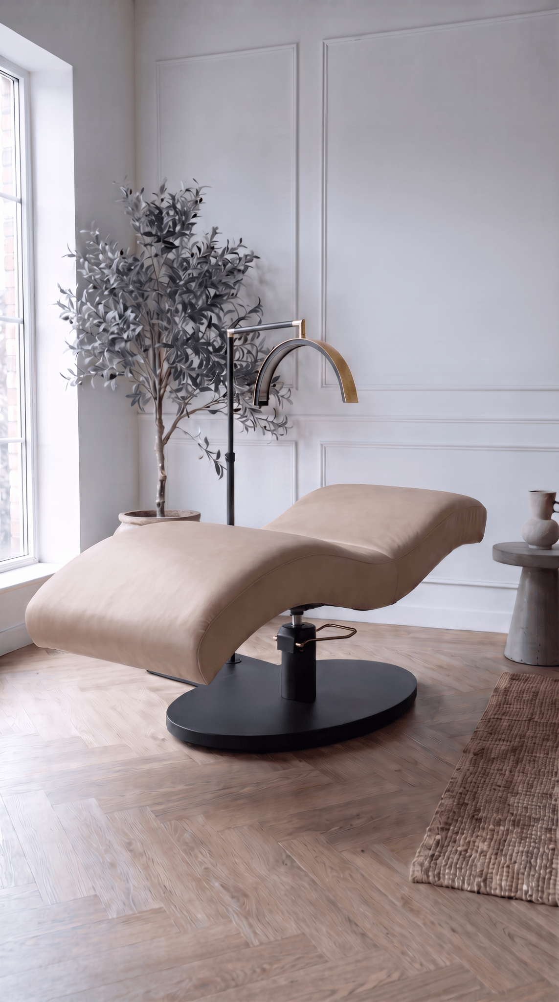 Vera Sleek 360® Curved Beauty Bed with Swivel (Matte Black) - Plush + Oak